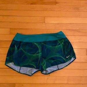 Nike Women’s Running Shorts Green with design Size L